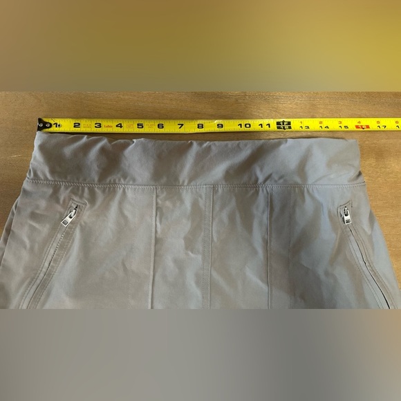 Athleta Women’s Workout Skirt Attached Shorts 8 - Picture 3 of 8